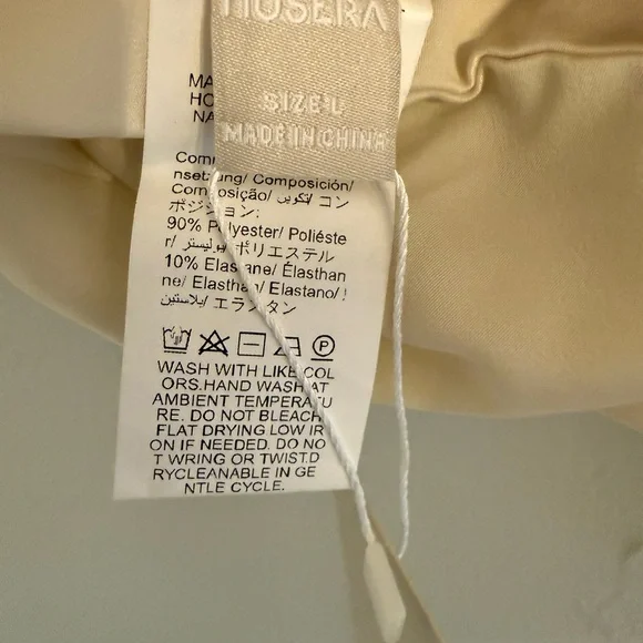 Zara Cream Button-Front Crop Top - Picture 3 of 3